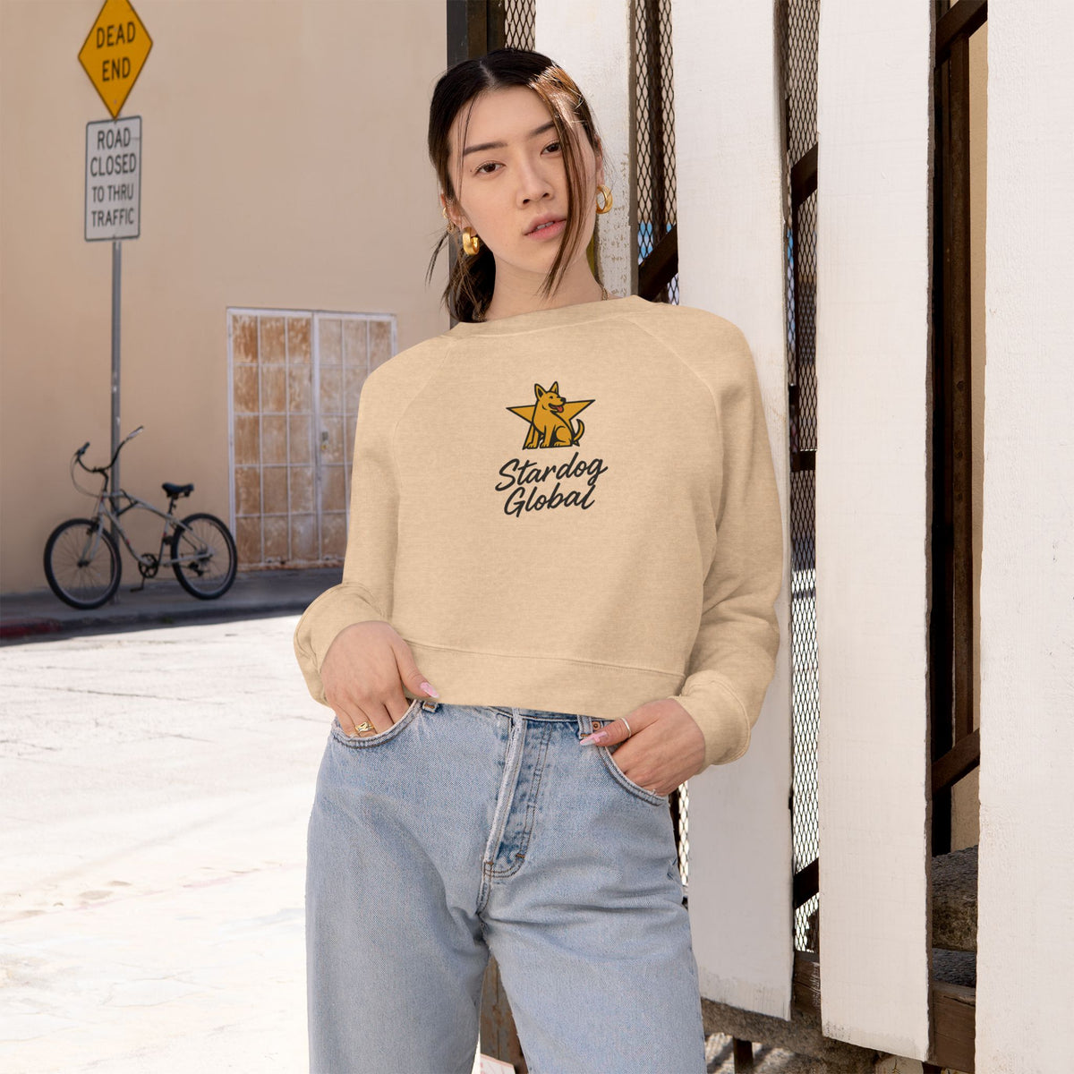Stardog Global Logo Women’s Cropped Fleece Pullover